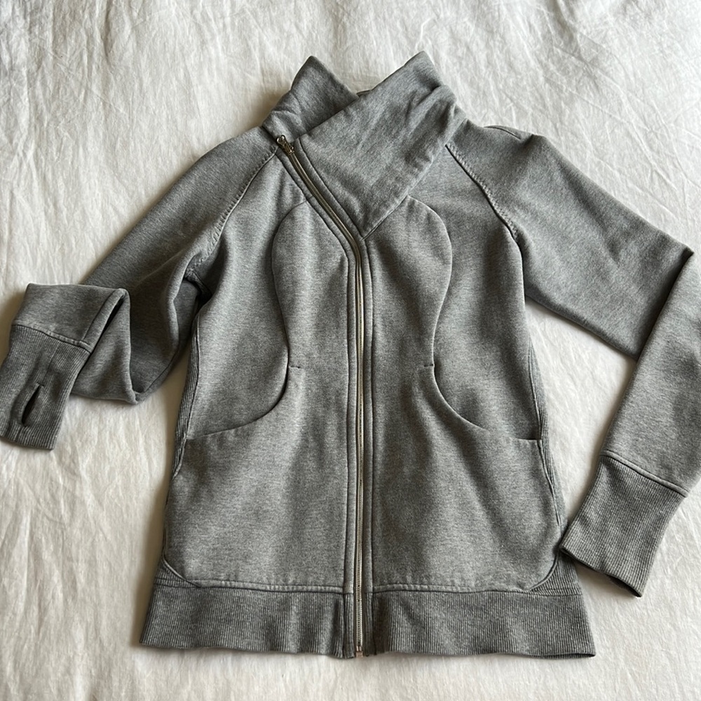 Lululemon high neck zip up